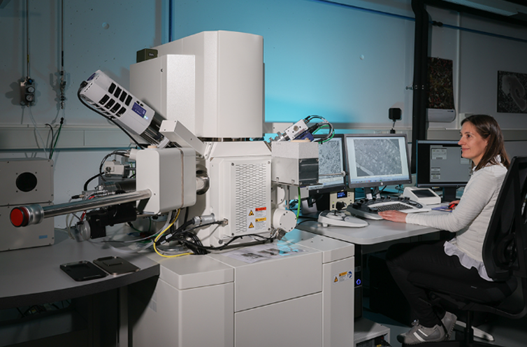 臺(tái)式掃描電鏡